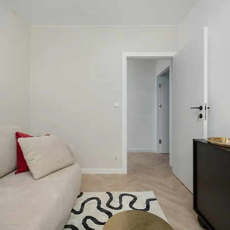 Gwiazdzista Elegant For 6 Guests With Balcony & Parking By Renters * ורוצלב