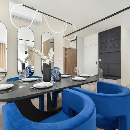 Gwiazdzista Elegant For 6 Guests With Balcony & Parking By Renters ורוצלב
