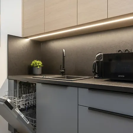 דירה Gwiazdzista Elegant For 6 Guests With Balcony & Parking By Renters
