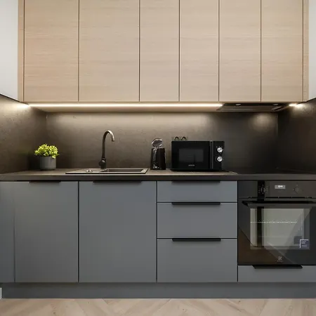 Gwiazdzista Elegant For 6 Guests With Balcony & Parking By Renters דירה *