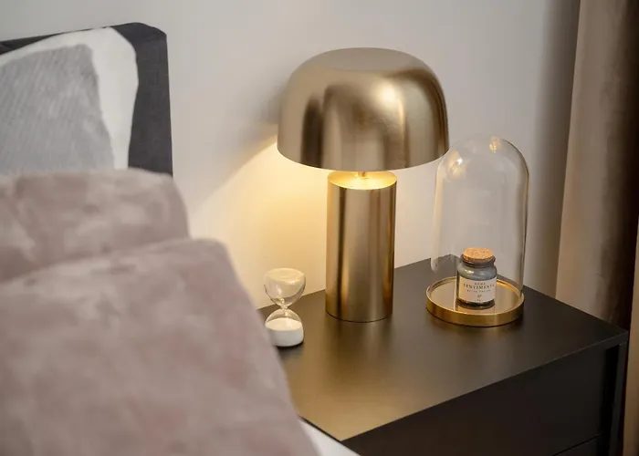 Gwiazdzista Elegant For 6 Guests With Balcony & Parking By Renters Апартаменты Вроцлав