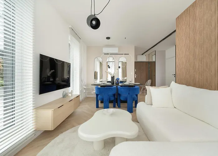 Gwiazdzista Elegant For 6 Guests With Balcony & Parking By Renters Апартаменты