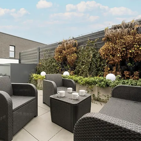 Gwiazdzista Elegant For 6 Guests With Balcony & Parking By Renters Apartment Breslau