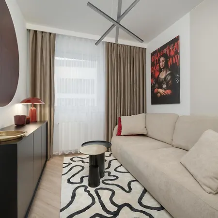 Gwiazdzista Elegant For 6 Guests With Balcony & Parking By Renters Apartment