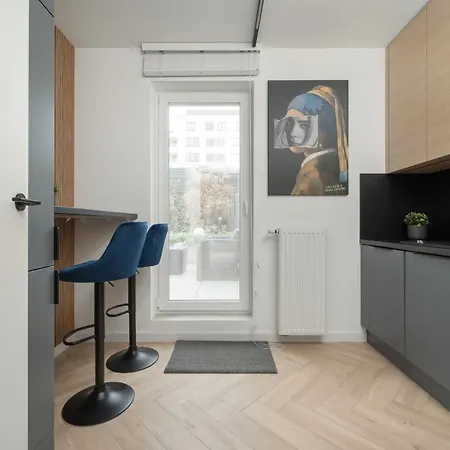 Gwiazdzista Elegant For 6 Guests With Balcony & Parking By Renters Appartement *