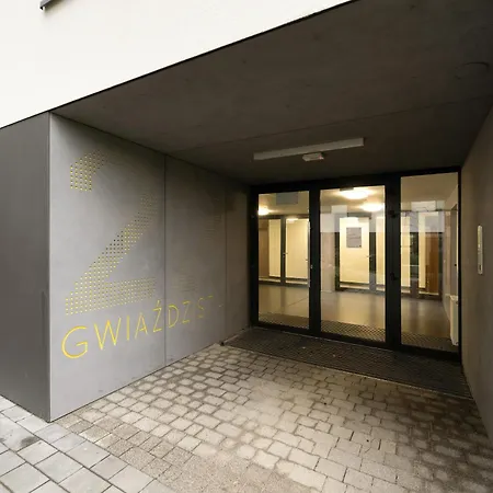 Gwiazdzista Elegant For 6 Guests With Balcony & Parking By Renters Apartment *