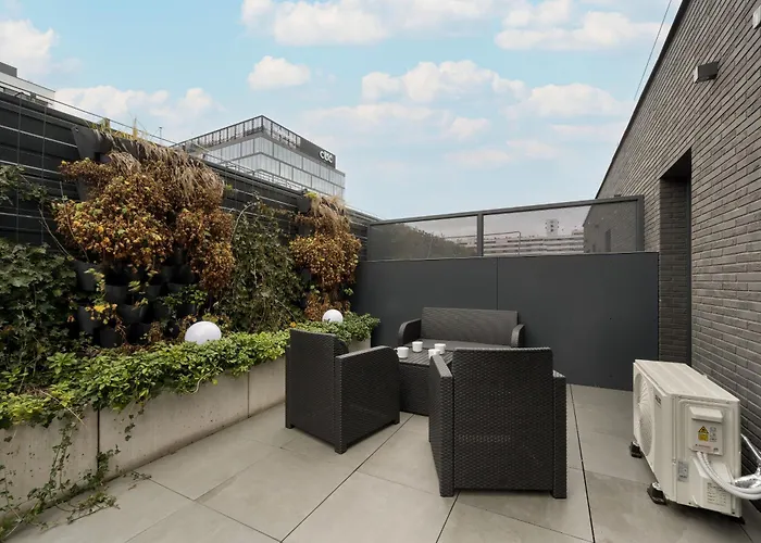 Gwiazdzista Elegant For 6 Guests With Balcony & Parking By Renters Apartmán Vratislav