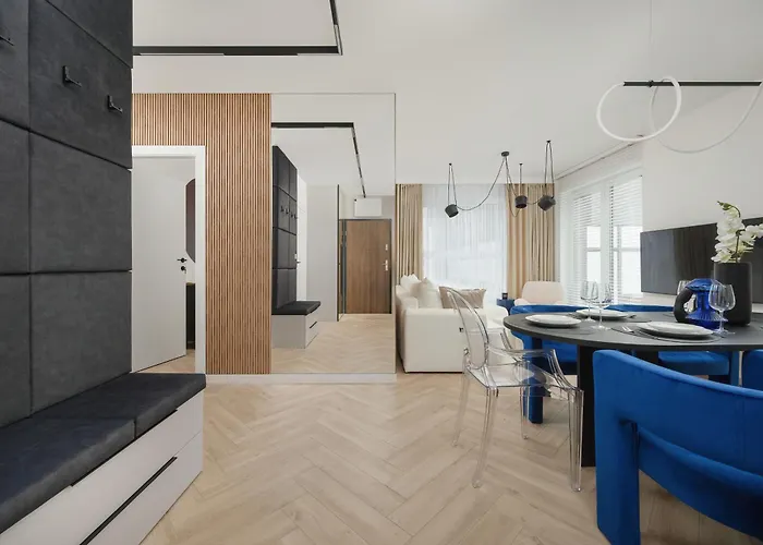 Gwiazdzista Elegant For 6 Guests With Balcony & Parking By Renters Apartmán *